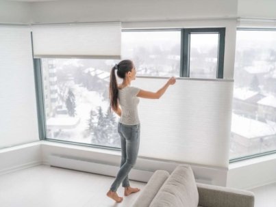 Outdoor blinds