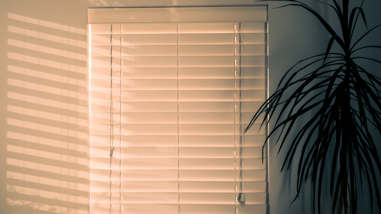 The Role of Window Blinds in Maintaining Healthy Eyes and Visual Comfort