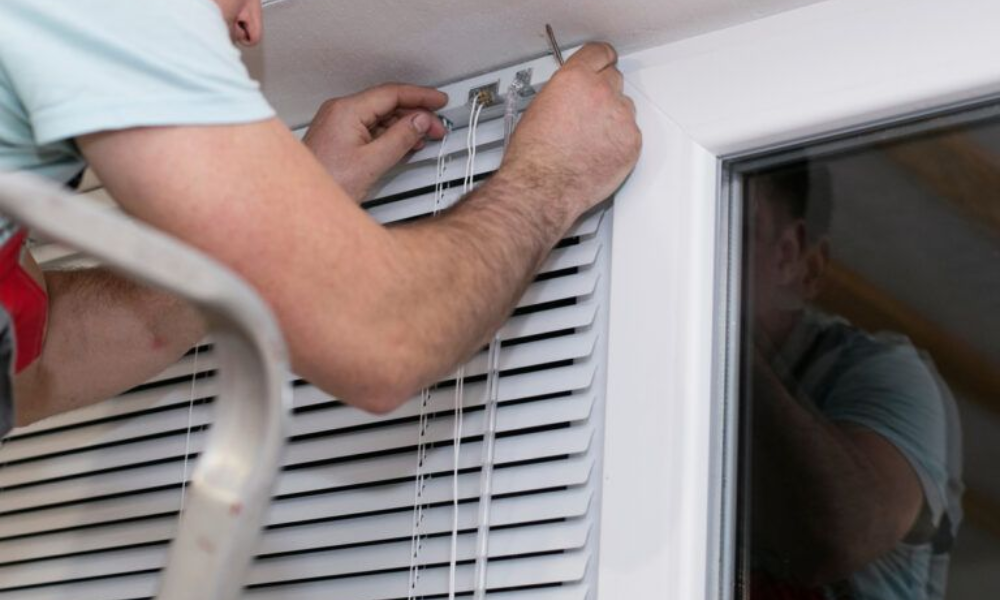 Installing Window Blinds